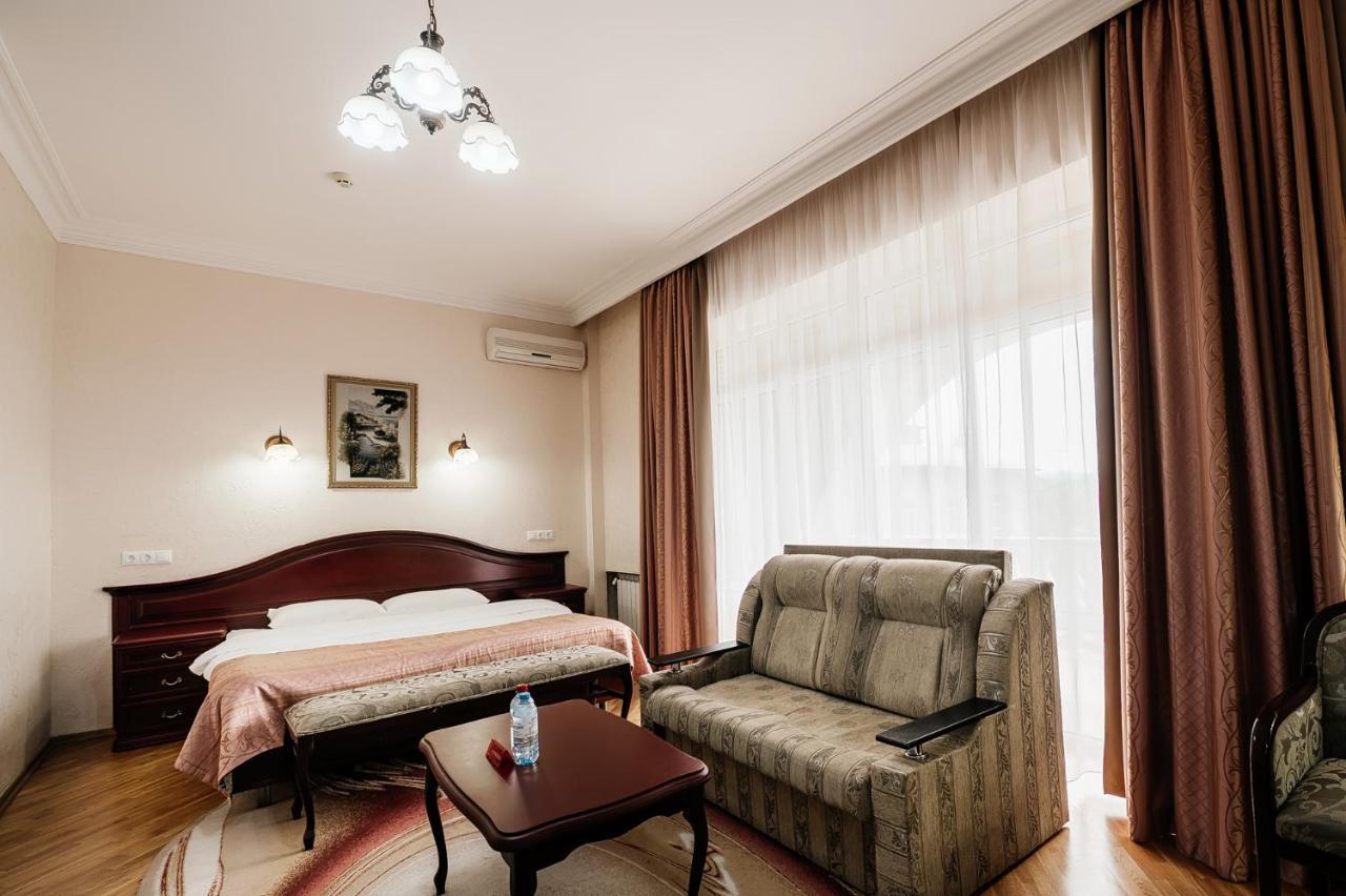 Chebotarev Hotel Szocsi Kültér fotó